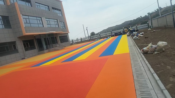 積石山縣托育中心心 (2).jpg