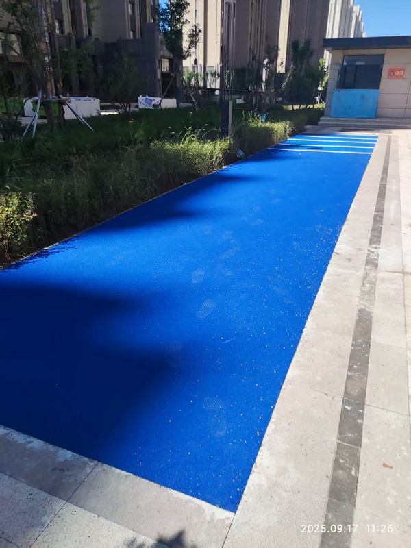 內(nèi)蒙古自治區(qū)鄂爾多斯市準(zhǔn)格爾旗世紀(jì)嘉城EPDM顆粒項(xiàng)目1 (2).jpg